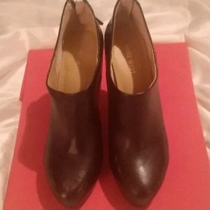 Nine west booties in black